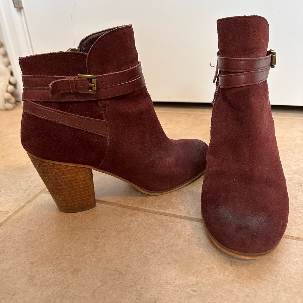 BP. Maroon Booties